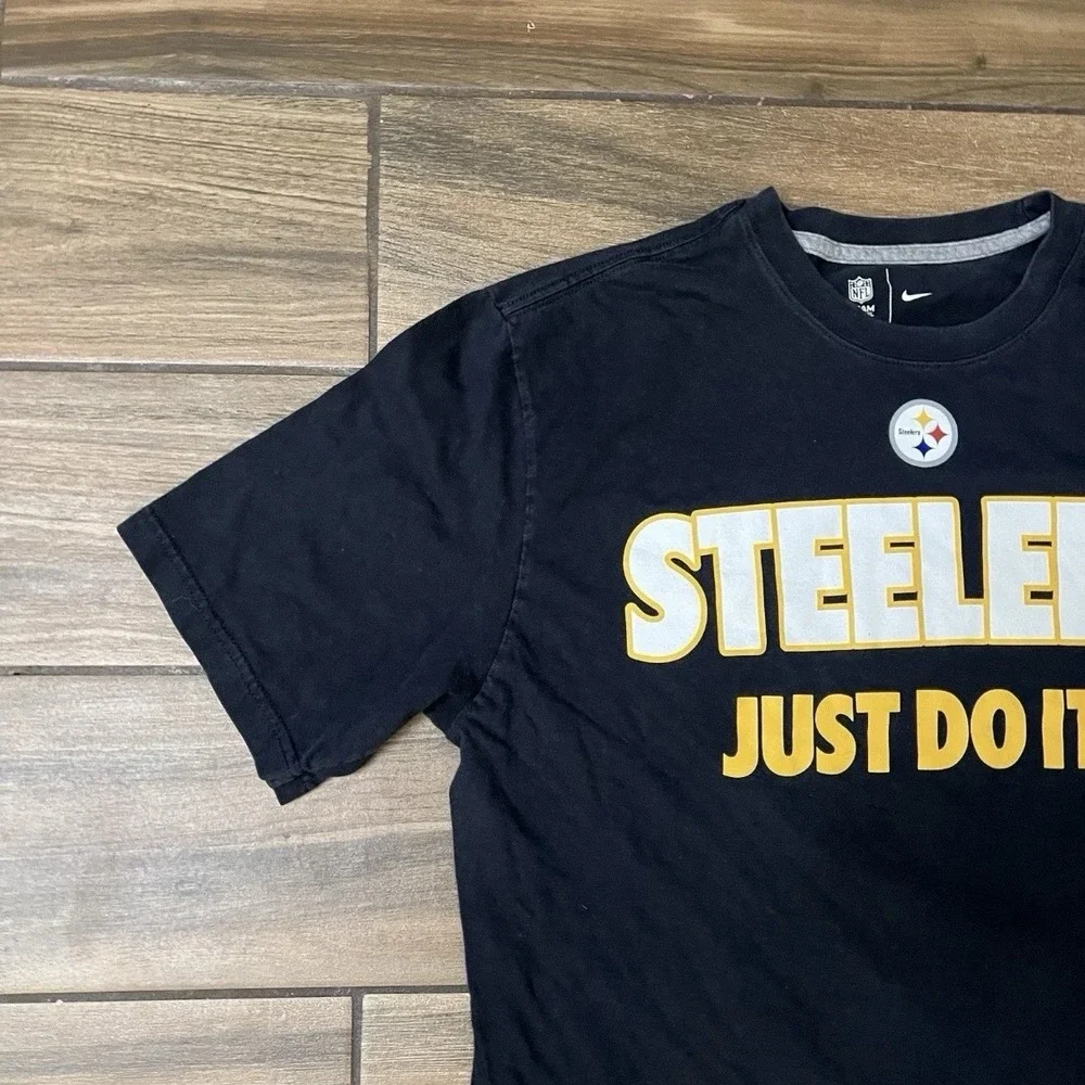 Nike Pittsburgh Steelers Just Do It Men’s Large NFL Graphic T Shirt Black
